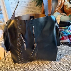 ACNE STUDIOS Musubi  Leather Black  Tote